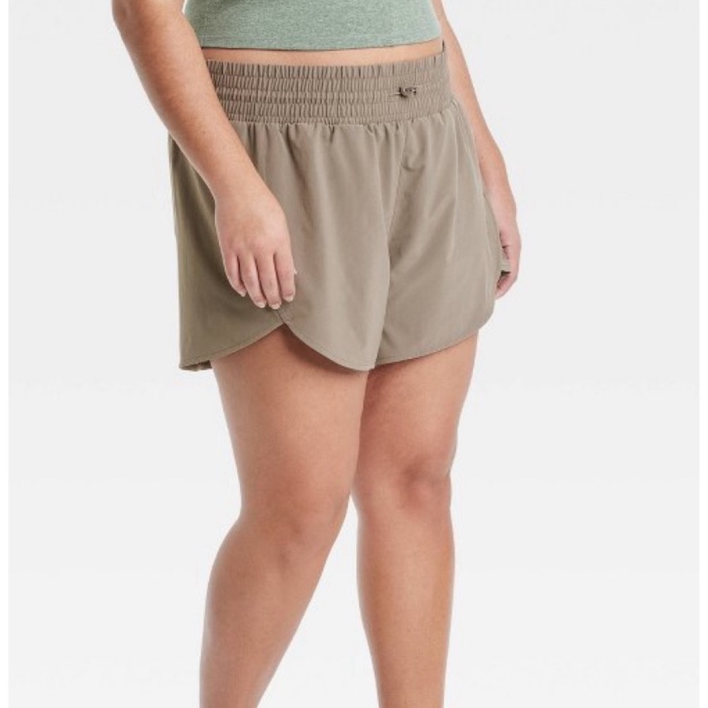 Women’s All in Motion flex woven high rise shorts